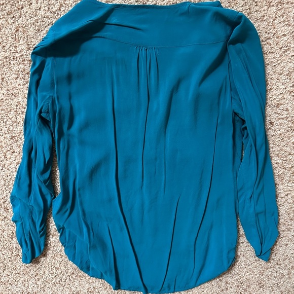 Guess Shirt - Picture 2 of 3